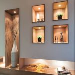 باکس کناف روی دیوار