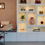 باکس کناف روی دیوار