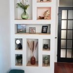 باکس کناف روی دیوار