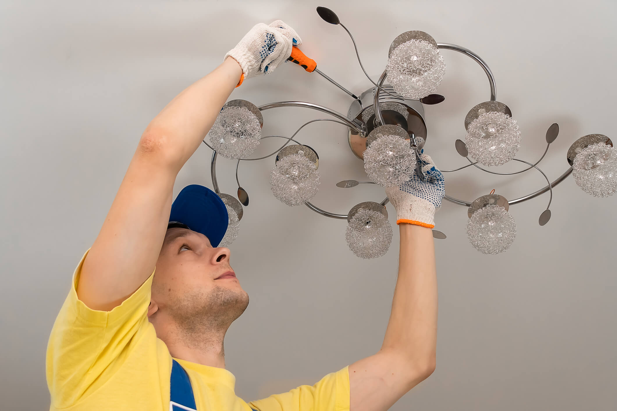 نصب لوستر در سقف کناف